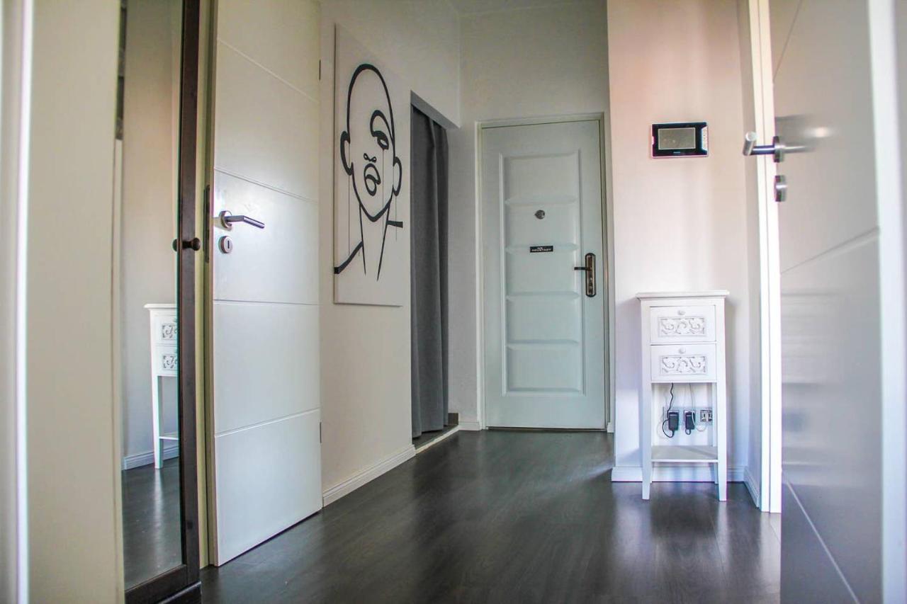 Exklusive 2 Zimmer Wohnung Mit Balkon In Top Lage! Brema Exterior foto